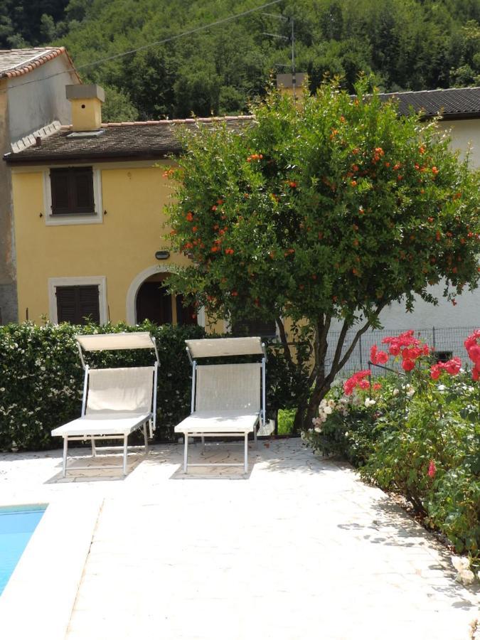 B&B Le Rondini Cassanesi Bagian luar foto