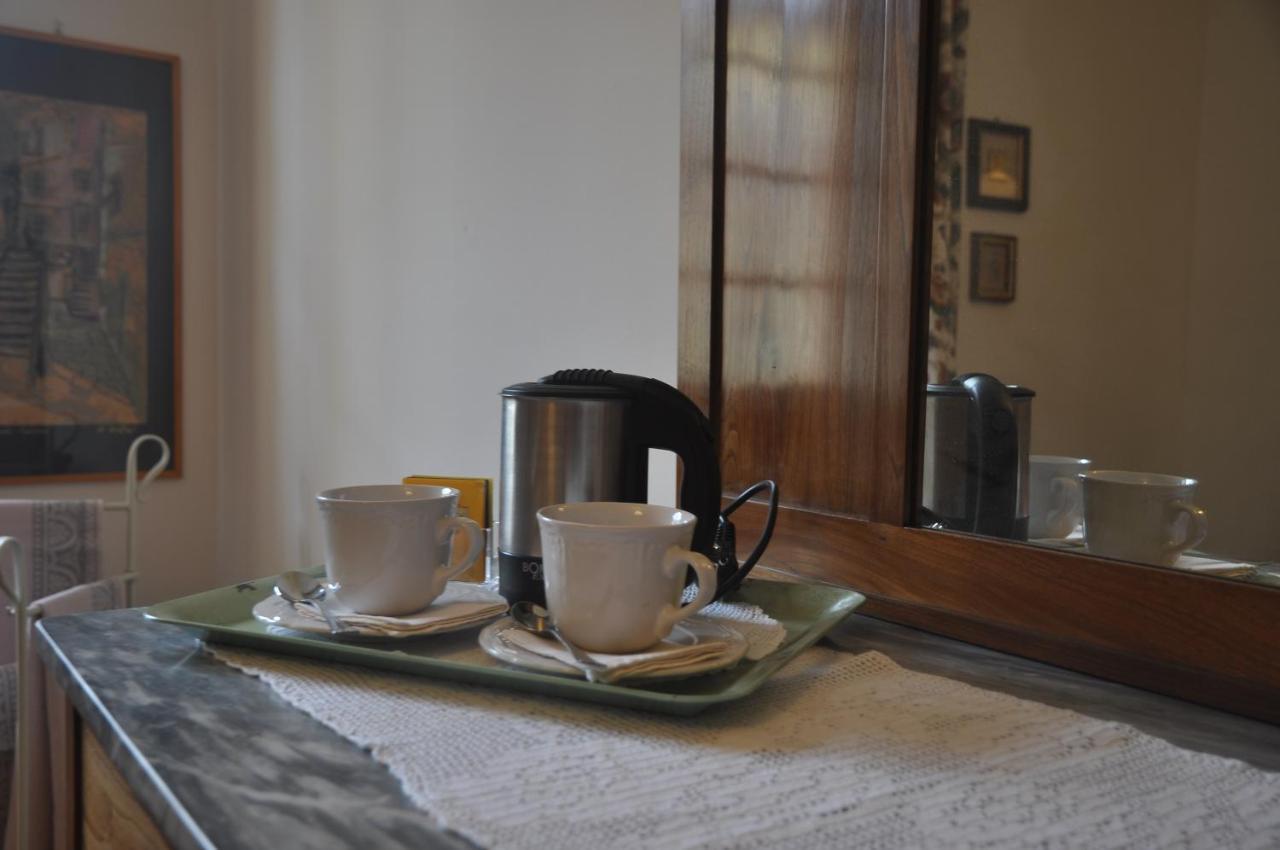 B&B Le Rondini Cassanesi Bagian luar foto
