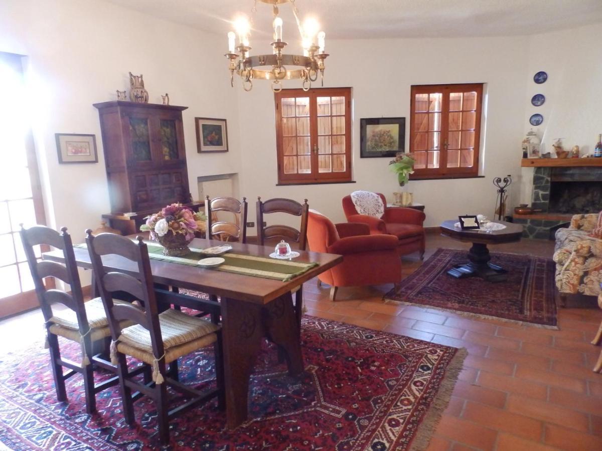 B&B Le Rondini Cassanesi Bagian luar foto